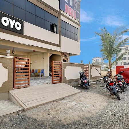 Hotel Oyo Vnr Convention Guntūr Exterior foto